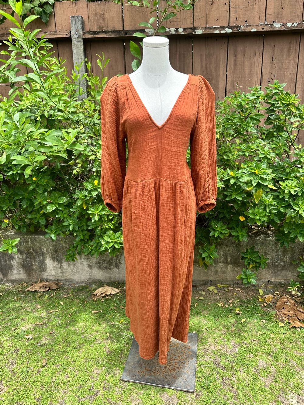 Madewell V-Neck Lightspun Midi Dress Burnt Orange XS